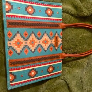 Beautiful turquoise larger tote wrangler